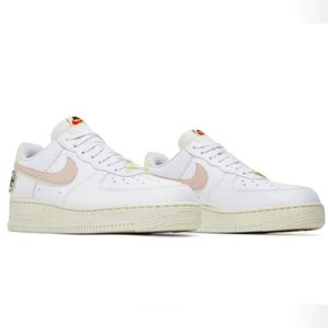 Nike W Air Force 1 "Flower Power"